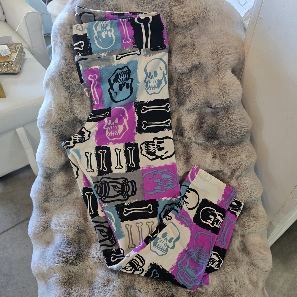 LuLaRoe Women's TC Skull & Bones Leggings - Purple, Blue, Black, White